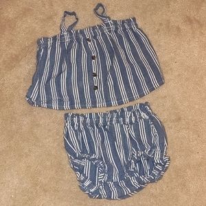 Old Navy 2 piece top and bottom set